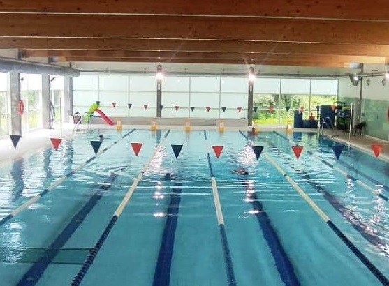 ABERTA PREINSCRICIN DAS ACTIVIDADES NA PISCINA MUNICIPAL PARA A TEMPADA 2024-2025 