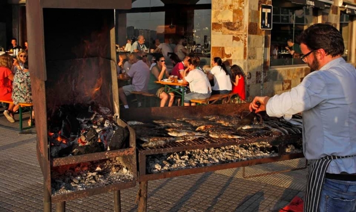 NIN SARDIADAS NIN CHURRASCADAS NAS RAS DE SADA NA NOITE DE SAN XOAN