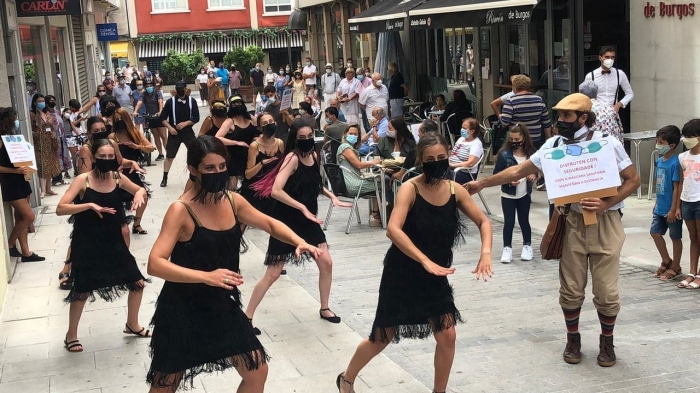 SADA PROGRAMA UN VERN FAMILIAR CON ACTIVIDADES DE PEQUENO FORMATO E AMBIENTE NA RA.