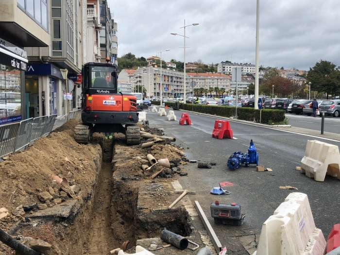 Sada substite as redes principais de subministracins na ra Lugrs Freire e parte da Avenida da Maria