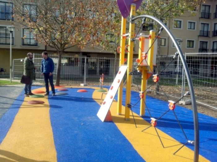 brese aos vecios a ampliacin do parque infantil das Braas